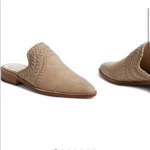 Vince Camuto Sona Mule